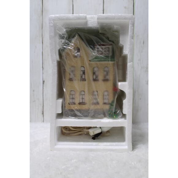 Holiday Expressions Dickens Collectables Porcelain Lighted Tavern House W/ Box - Picture 5 of 5